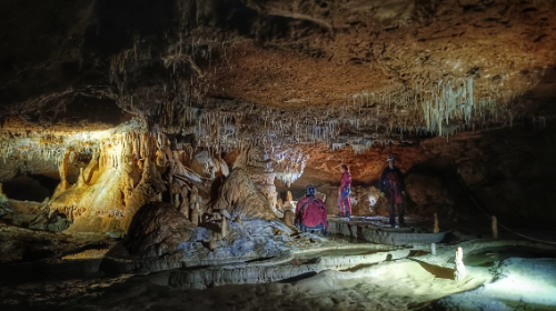 Ruta espeleología cueva Lamiñak-Armintza