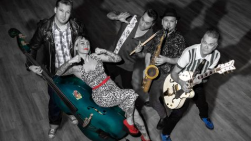 Kiosko de Cristal: Micky and the buzz