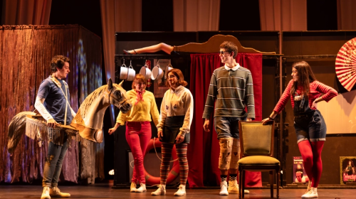 ONIN Y EL MISTERIO DEL TEATRO