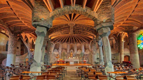 Cripta de Gaudí en la Colonia Güell con Audioguía