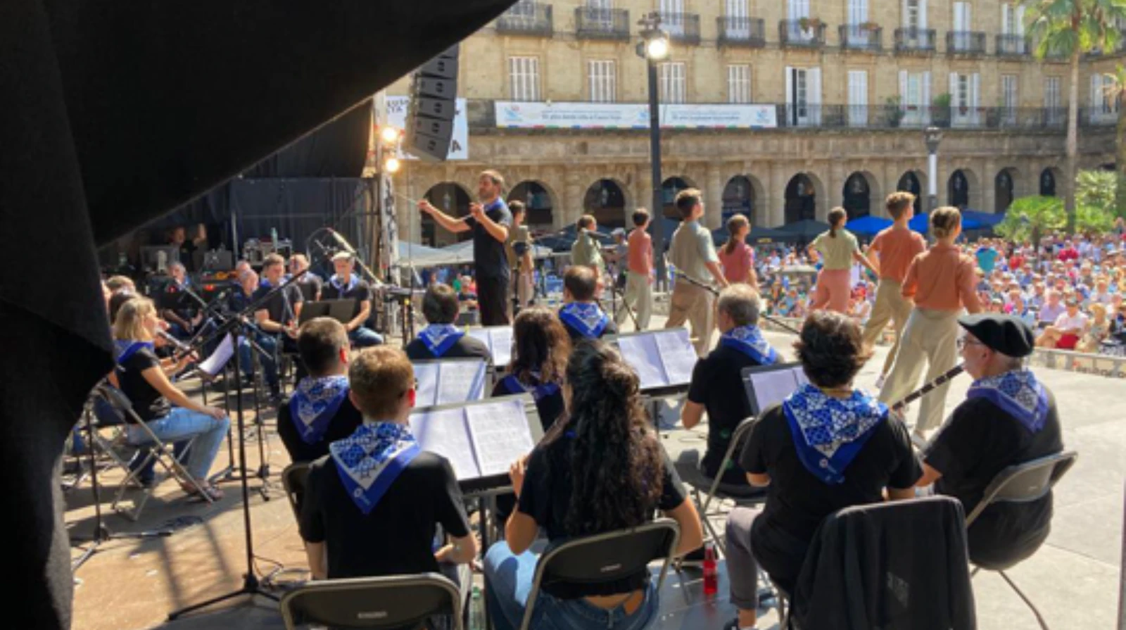 Alarde de Txistularis con Moonshine Wagon