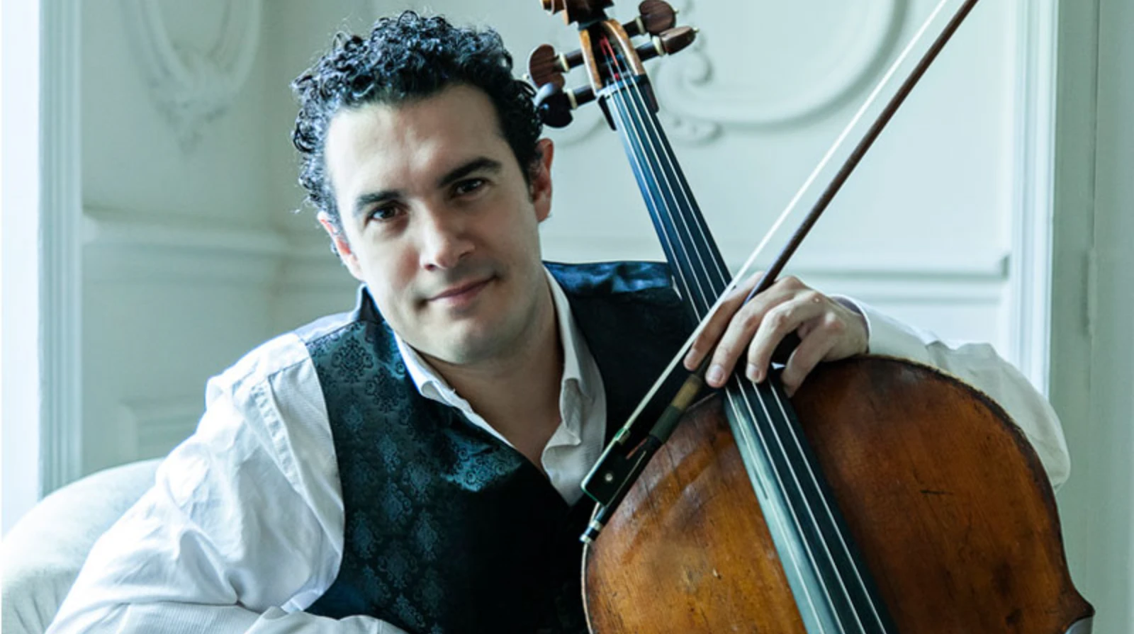 Tres suites para violonchelo solo – Adolfo Gutiérrez Arenas