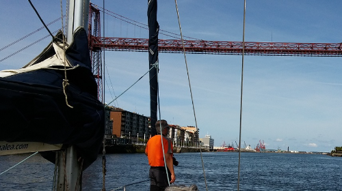 Subida en velero por la ría de Bilbao