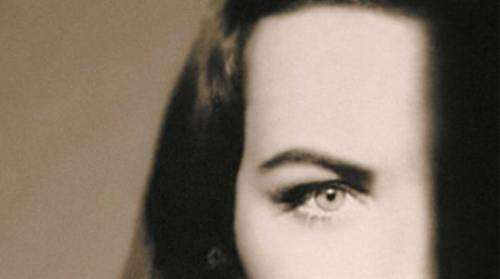 Tertulia literaria: "Corazón tan blanco"