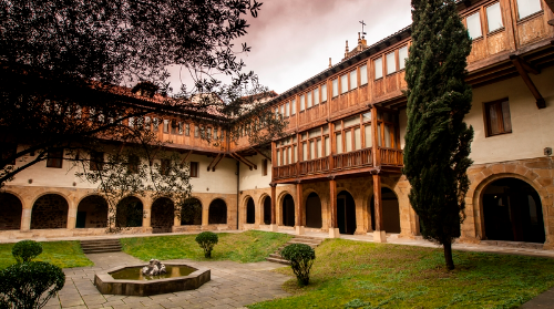 Gau Zuria 2023-HISTORIAS CON ARTE