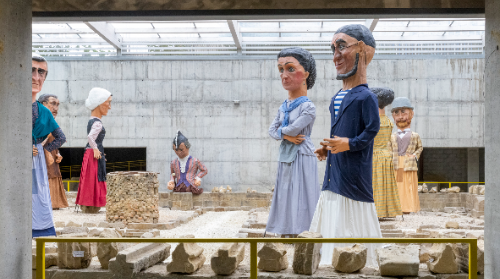 Gigantes y cabezudos