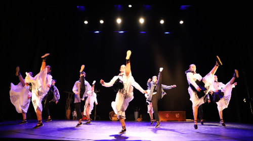 Alurr Dantza Taldea “Laia”