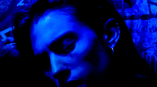 JOHNNY BY NIGHT + METONIMIA