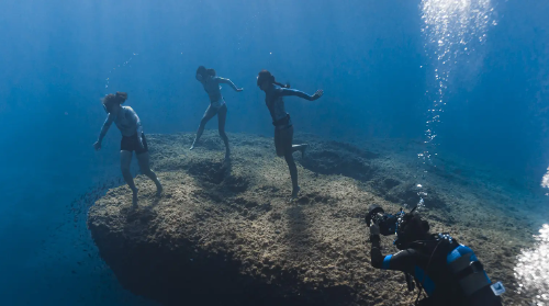 ZINEBI: ARNASA BATEAN, EMAKUME ZINEGILEAK